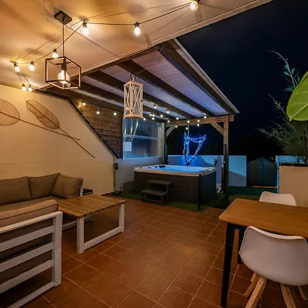 Bella Vista 234 *